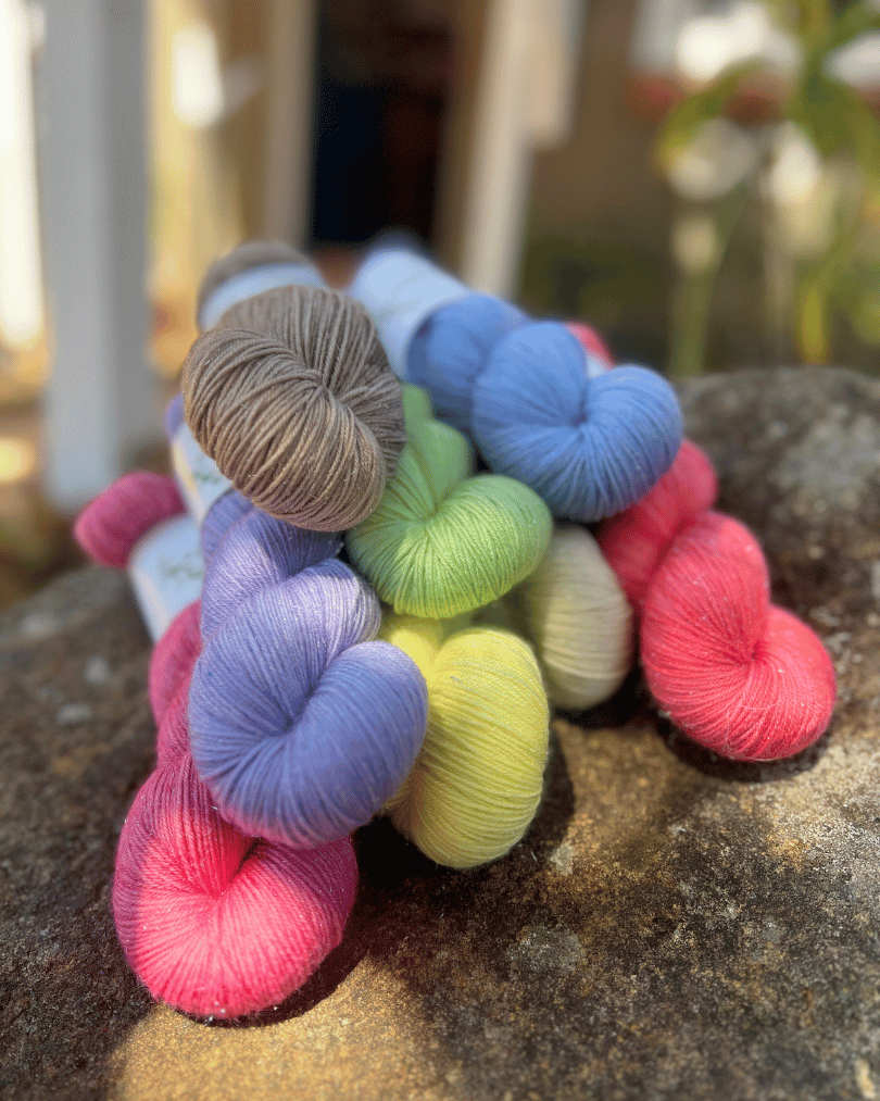 Silver Stellina Yarn – Hand Dyed Sparkle Yarn