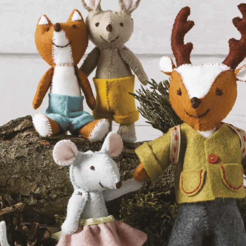 Stitching Kit - Felt Animal Families Book