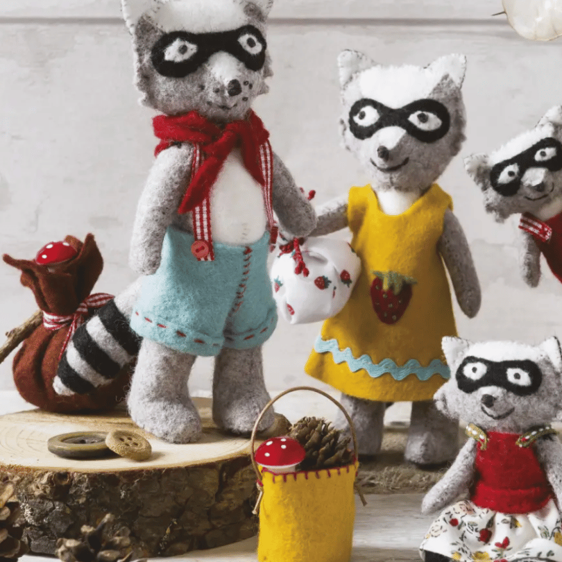 Stitching Kit - Felt Animal Families Book
